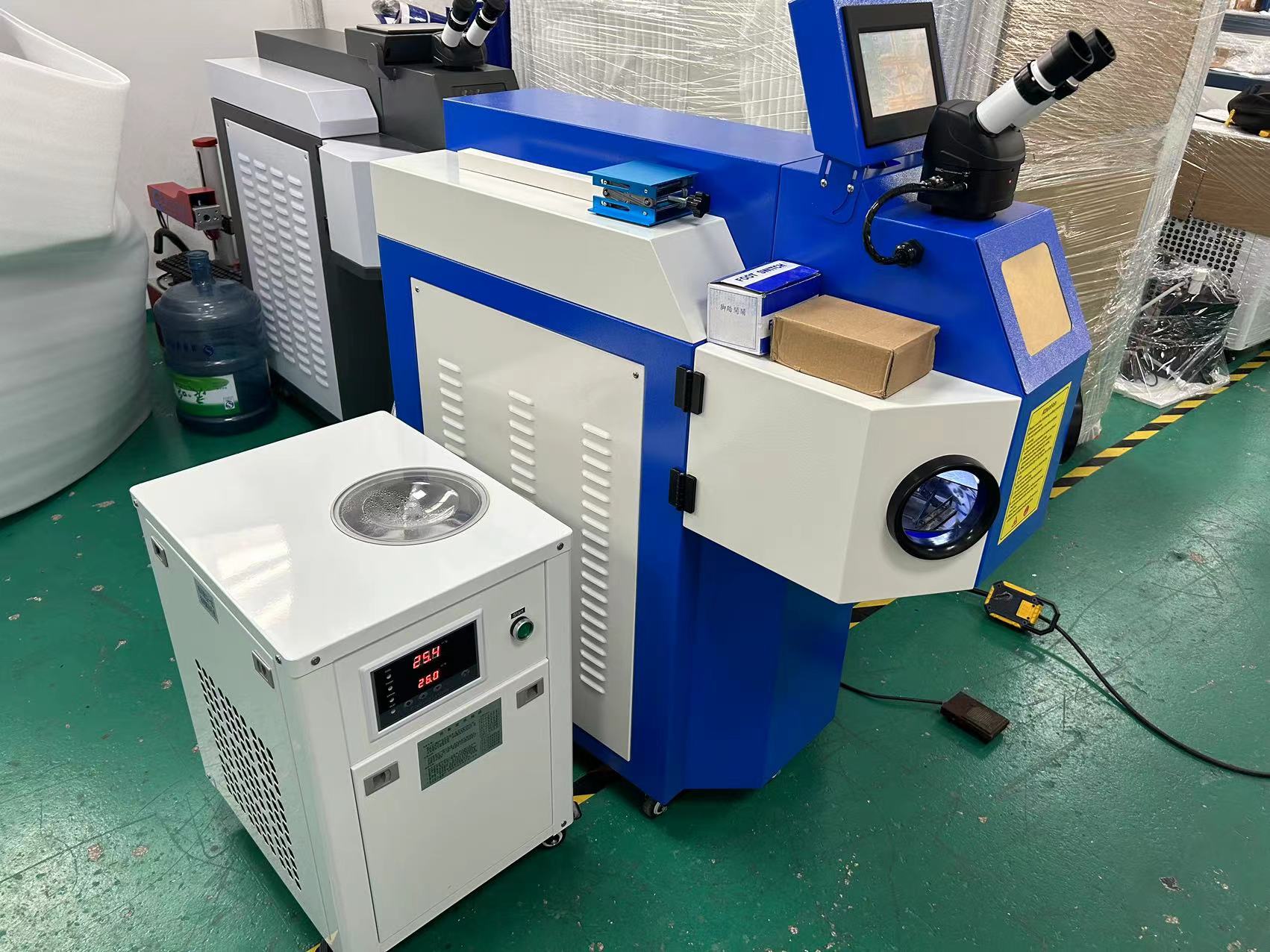 New Design Vertical External W - Industrial Grade Laser Welder のレビューと価格