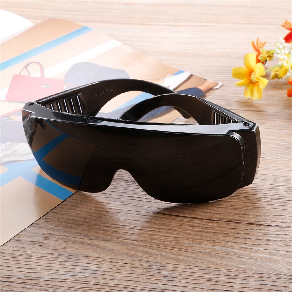 Eye Protective Dustproof Glass - Industrial Laser Glasses のレビューと価格